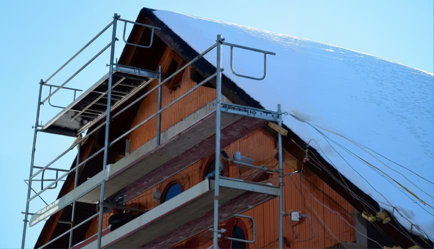Veilig Werken op Hoogte: Tips voor het Gebruik van een Huur steiger